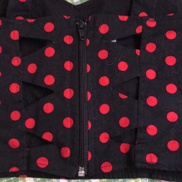 Top - Picture 2 of 3